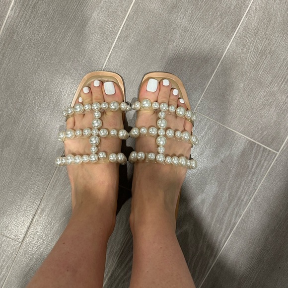 Zara pearl slides size 36 - Picture 3 of 3